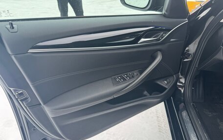 BMW 5 серия, 2020 год, 3 890 000 рублей, 13 фотография