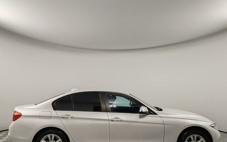 BMW 3 серия, 2018 год, 1 899 000 рублей, 4 фотография