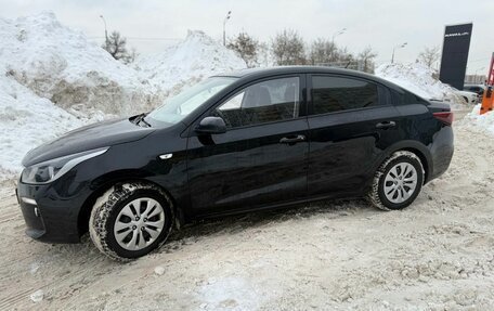 KIA Rio IV, 2020 год, 1 635 000 рублей, 3 фотография