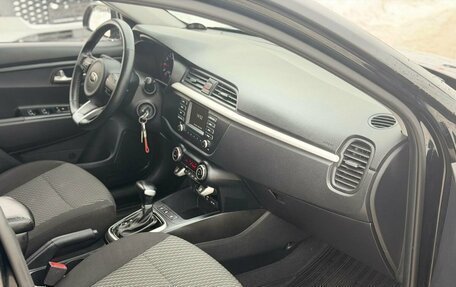 KIA Rio IV, 2020 год, 1 635 000 рублей, 10 фотография