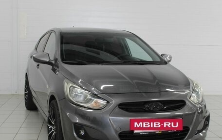 Hyundai Solaris II рестайлинг, 2012 год, 820 000 рублей, 3 фотография
