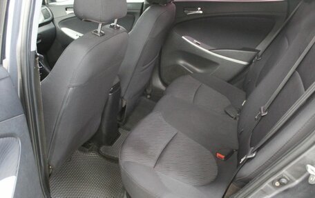 Hyundai Solaris II рестайлинг, 2012 год, 820 000 рублей, 14 фотография