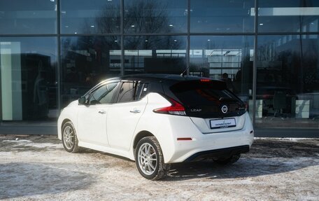 Nissan Leaf II, 2018 год, 1 650 000 рублей, 6 фотография