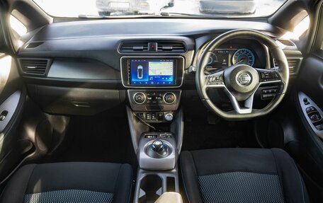 Nissan Leaf II, 2018 год, 1 650 000 рублей, 14 фотография