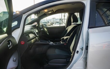 Nissan Leaf II, 2018 год, 1 650 000 рублей, 11 фотография