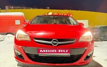 Opel Astra J, 2014 год, 895 000 рублей, 2 фотография