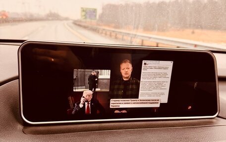 Lexus RX IV рестайлинг, 2016 год, 3 800 000 рублей, 7 фотография