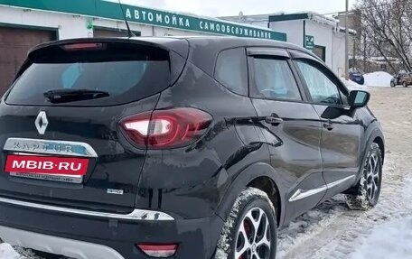 Renault Kaptur I рестайлинг, 2018 год, 1 825 000 рублей, 6 фотография