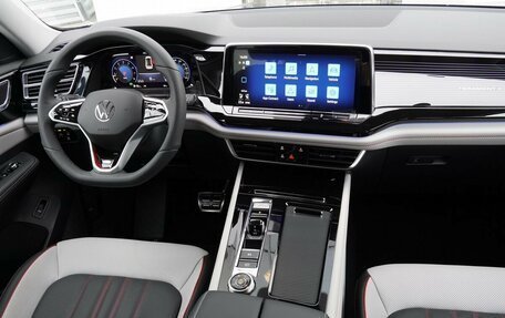 Volkswagen Teramont I, 2025 год, 5 250 000 рублей, 13 фотография