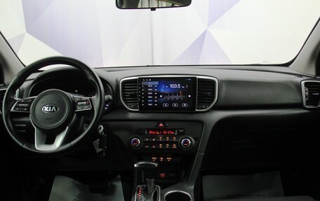 KIA Sportage IV рестайлинг, 2020 год, 2 530 000 рублей, 15 фотография