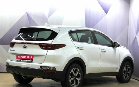 KIA Sportage IV рестайлинг, 2020 год, 2 530 000 рублей, 10 фотография