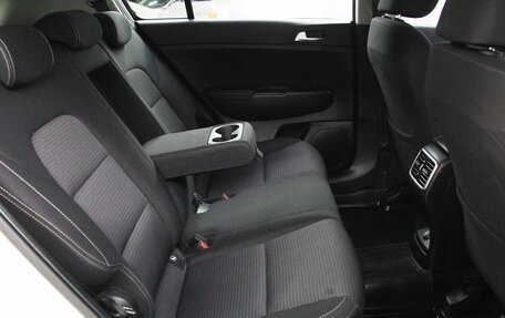 KIA Sportage IV рестайлинг, 2020 год, 2 530 000 рублей, 32 фотография