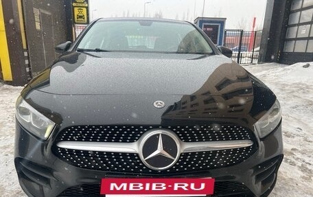 Mercedes-Benz A-Класс, 2020 год, 2 490 000 рублей, 3 фотография