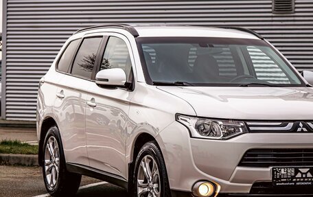 Mitsubishi Outlander III рестайлинг 3, 2014 год, 1 195 000 рублей, 7 фотография