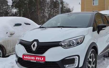 Renault Kaptur I рестайлинг, 2019 год, 1 550 000 рублей, 2 фотография
