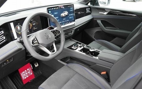 Volkswagen Tiguan, 2025 год, 4 900 000 рублей, 12 фотография