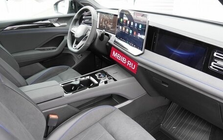 Volkswagen Tiguan, 2025 год, 4 900 000 рублей, 14 фотография