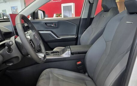 Toyota RAV4, 2025 год, 5 200 000 рублей, 11 фотография