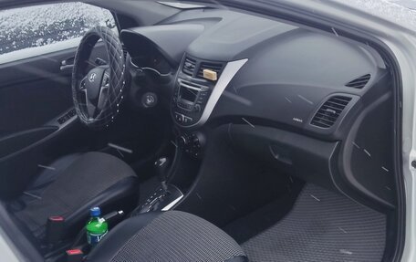 Hyundai Solaris II рестайлинг, 2016 год, 735 000 рублей, 9 фотография