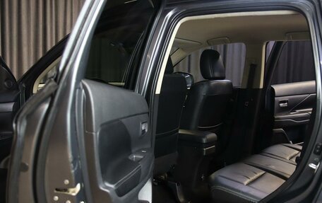 Mitsubishi Outlander III рестайлинг 3, 2014 год, 1 449 000 рублей, 11 фотография