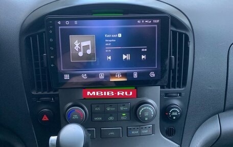 Hyundai Grand Starex Grand Starex I рестайлинг 2, 2011 год, 2 000 000 рублей, 9 фотография