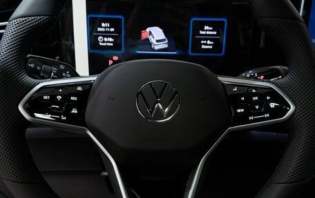 Volkswagen Tiguan, 2025 год, 4 900 000 рублей, 31 фотография