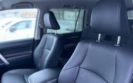 Toyota Land Cruiser Prado 150 рестайлинг 2, 2019 год, 5 500 000 рублей, 12 фотография