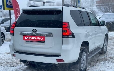 Toyota Land Cruiser Prado 150 рестайлинг 2, 2019 год, 5 500 000 рублей, 5 фотография