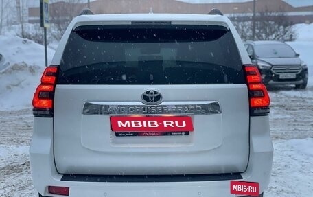 Toyota Land Cruiser Prado 150 рестайлинг 2, 2019 год, 5 500 000 рублей, 6 фотография