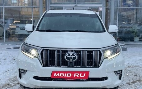 Toyota Land Cruiser Prado 150 рестайлинг 2, 2019 год, 5 500 000 рублей, 3 фотография