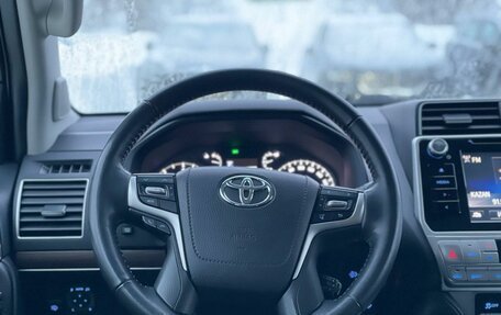 Toyota Land Cruiser Prado 150 рестайлинг 2, 2019 год, 5 500 000 рублей, 16 фотография