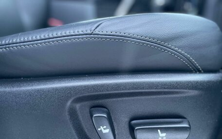 Toyota Land Cruiser Prado 150 рестайлинг 2, 2019 год, 5 500 000 рублей, 25 фотография