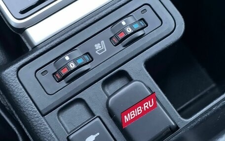 Toyota Land Cruiser Prado 150 рестайлинг 2, 2019 год, 5 500 000 рублей, 21 фотография