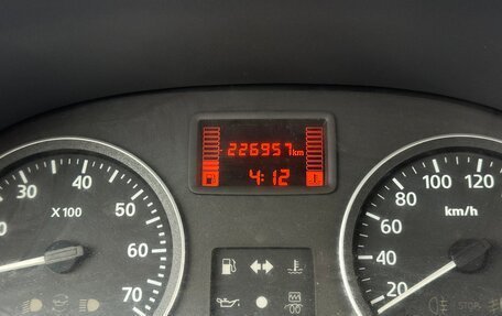 Renault Logan I, 2013 год, 447 000 рублей, 13 фотография