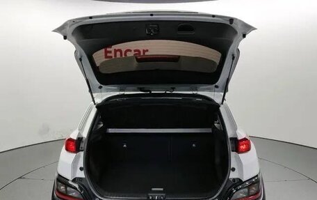 Hyundai Kona I, 2021 год, 1 775 000 рублей, 5 фотография