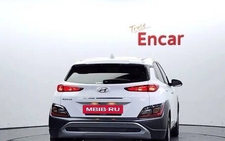 Hyundai Kona I, 2021 год, 1 775 000 рублей, 4 фотография