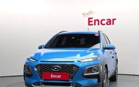 Hyundai Kona I, 2018 год, 1 715 000 рублей, 2 фотография