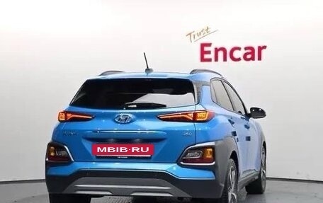 Hyundai Kona I, 2018 год, 1 715 000 рублей, 4 фотография