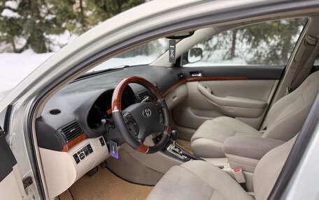 Toyota Avensis III рестайлинг, 2007 год, 677 000 рублей, 13 фотография