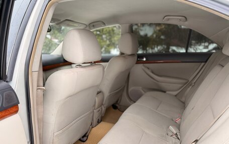 Toyota Avensis III рестайлинг, 2007 год, 677 000 рублей, 19 фотография