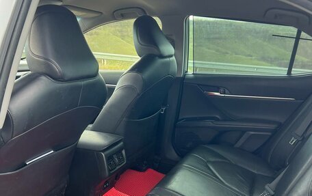 Toyota Camry, 2019 год, 2 650 000 рублей, 2 фотография