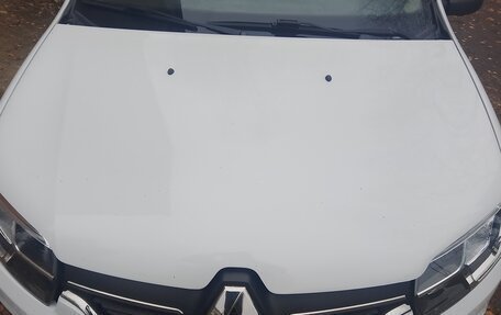 Renault Logan II, 2018 год, 700 000 рублей, 5 фотография