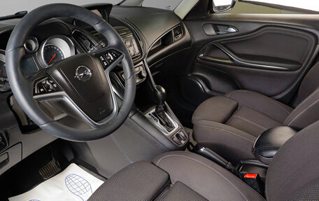 Opel Zafira C рестайлинг, 2013 год, 1 059 000 рублей, 8 фотография