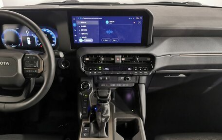 Toyota Land Cruiser Prado, 2024 год, 8 500 000 рублей, 15 фотография