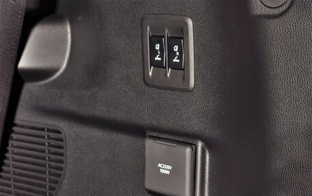 Toyota Land Cruiser Prado, 2024 год, 8 500 000 рублей, 29 фотография