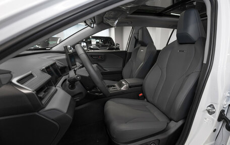 Toyota RAV4, 2025 год, 5 000 000 рублей, 9 фотография
