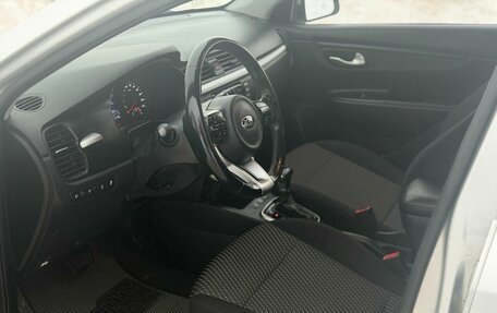 KIA Rio IV, 2019 год, 1 559 000 рублей, 10 фотография