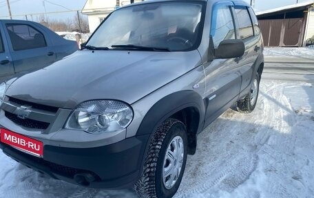 Chevrolet Niva I рестайлинг, 2011 год, 510 000 рублей, 1 фотография