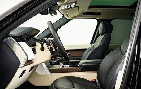 Land Rover Range Rover IV рестайлинг, 2024 год, 15 200 000 рублей, 10 фотография