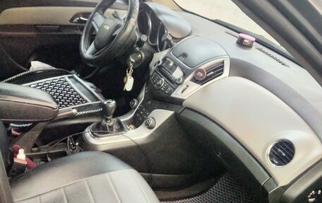 Chevrolet Cruze II, 2013 год, 730 000 рублей, 6 фотография